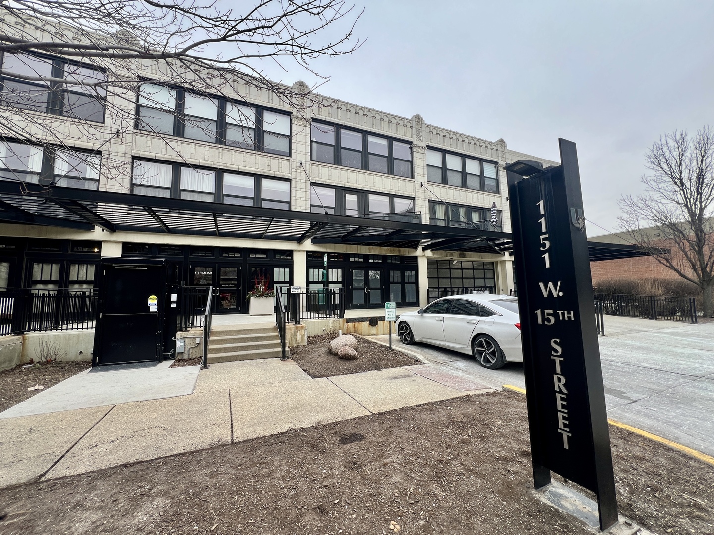 1151 W 15th Street 137