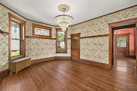 Tiny photo for 84 N Walkup Avenue, Crystal Lake, IL 60014 (MLS # 12423955)