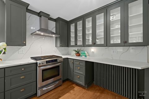 Tiny photo for 84 N Walkup Avenue, Crystal Lake, IL 60014 (MLS # 12423955)