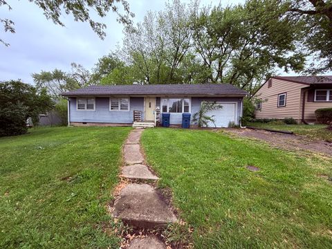 Photo of 1869 Summit Avenue, Kankakee, IL 60901 (MLS # 12369016)