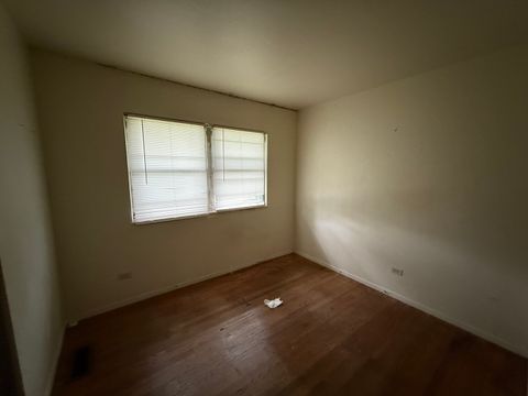 Tiny photo for 1869 Summit Avenue, Kankakee, IL 60901 (MLS # 12369016)