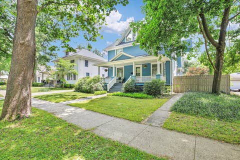 Tiny photo for 603 W Illinois Street, Urbana, IL 61801 (MLS # 12672456)