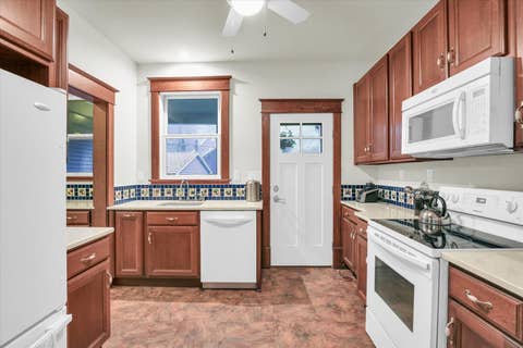 Tiny photo for 603 W Illinois Street, Urbana, IL 61801 (MLS # 12672456)