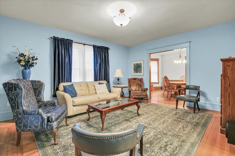 Tiny photo for 603 W Illinois Street, Urbana, IL 61801 (MLS # 12672456)