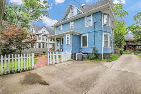 Tiny photo for 603 W Illinois Street, Urbana, IL 61801 (MLS # 12672456)