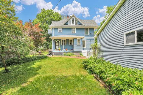 Tiny photo for 603 W Illinois Street, Urbana, IL 61801 (MLS # 12672456)