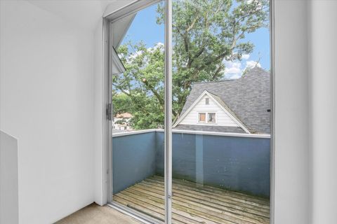 Tiny photo for 603 W Illinois Street, Urbana, IL 61801 (MLS # 12672456)