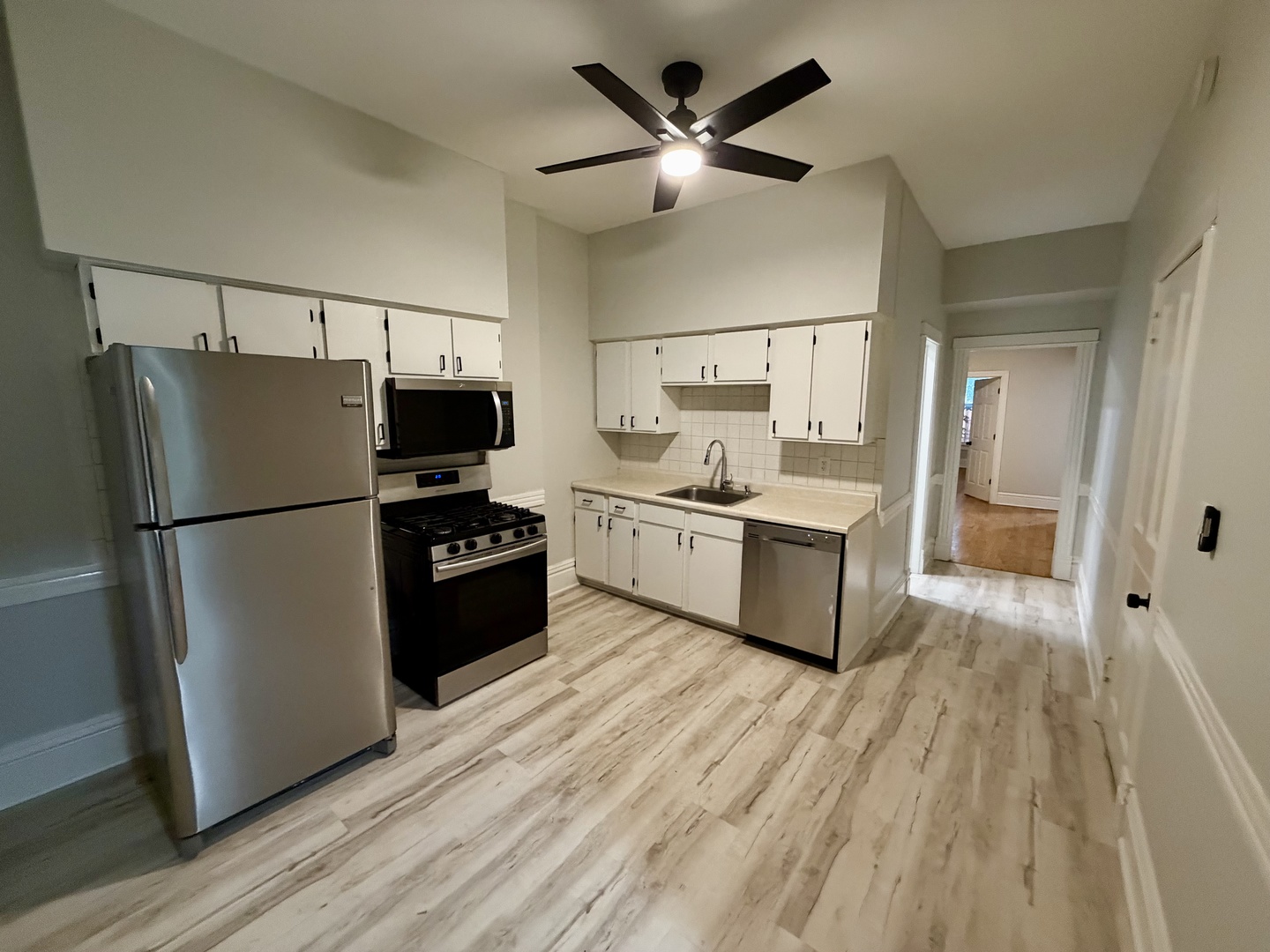 845 N Mozart Street 1