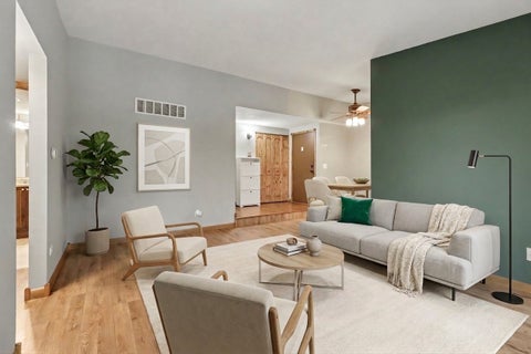 Tiny photo for 14033 S Laramie Avenue #420, Crestwood, IL 60418 (MLS # 12770202)
