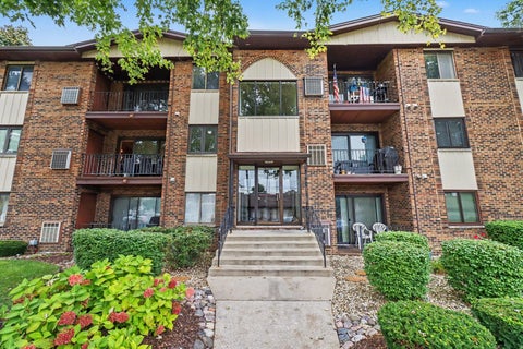 Tiny photo for 14033 S Laramie Avenue #420, Crestwood, IL 60418 (MLS # 12770202)