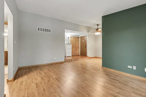 Tiny photo for 14033 S Laramie Avenue #420, Crestwood, IL 60418 (MLS # 12770202)