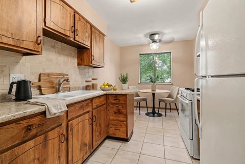Tiny photo for 14033 S Laramie Avenue #420, Crestwood, IL 60418 (MLS # 12770202)