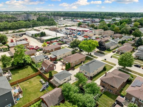 Tiny photo for 4613 Madison Avenue, Brookfield, IL 60513 (MLS # 12492200)