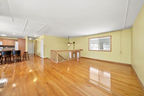 Tiny photo for 152 Oakhurst Road, Matteson, IL 60443 (MLS # 12586687)