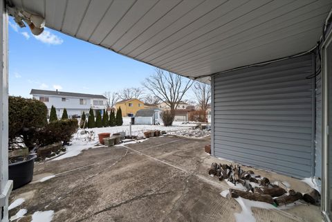 Tiny photo for 152 Oakhurst Road, Matteson, IL 60443 (MLS # 12586687)