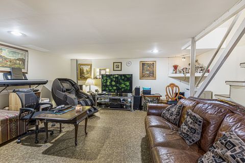 Tiny photo for 1727 W Estes Avenue #C, Chicago, IL 60626 (MLS # 12662118)