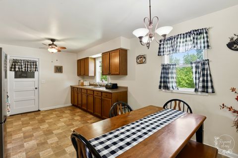 Tiny photo for 2205 W Hickory Street, Kankakee, IL 60901 (MLS # 12678261)