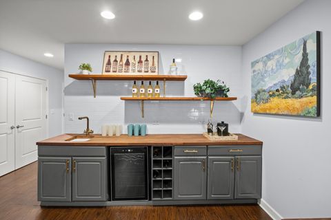 Tiny photo for 2911 N RICHMOND Street, Chicago, IL 60618 (MLS # 12678875)