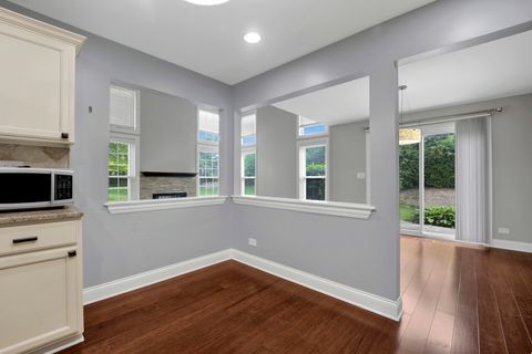 Tiny photo for 347 W Prairie Circle, Itasca, IL 60143 (MLS # 12656124)