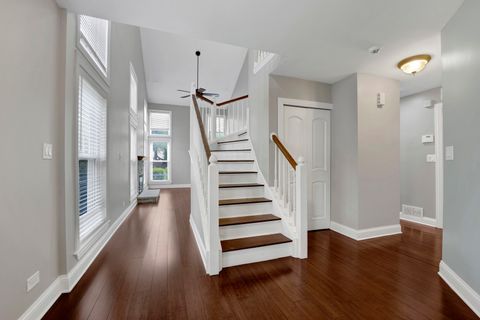 Tiny photo for 347 W Prairie Circle, Itasca, IL 60143 (MLS # 12656124)