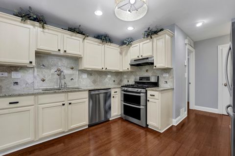 Tiny photo for 347 W Prairie Circle, Itasca, IL 60143 (MLS # 12656124)