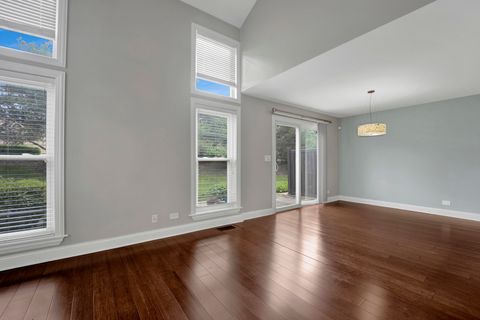 Tiny photo for 347 W Prairie Circle, Itasca, IL 60143 (MLS # 12656124)