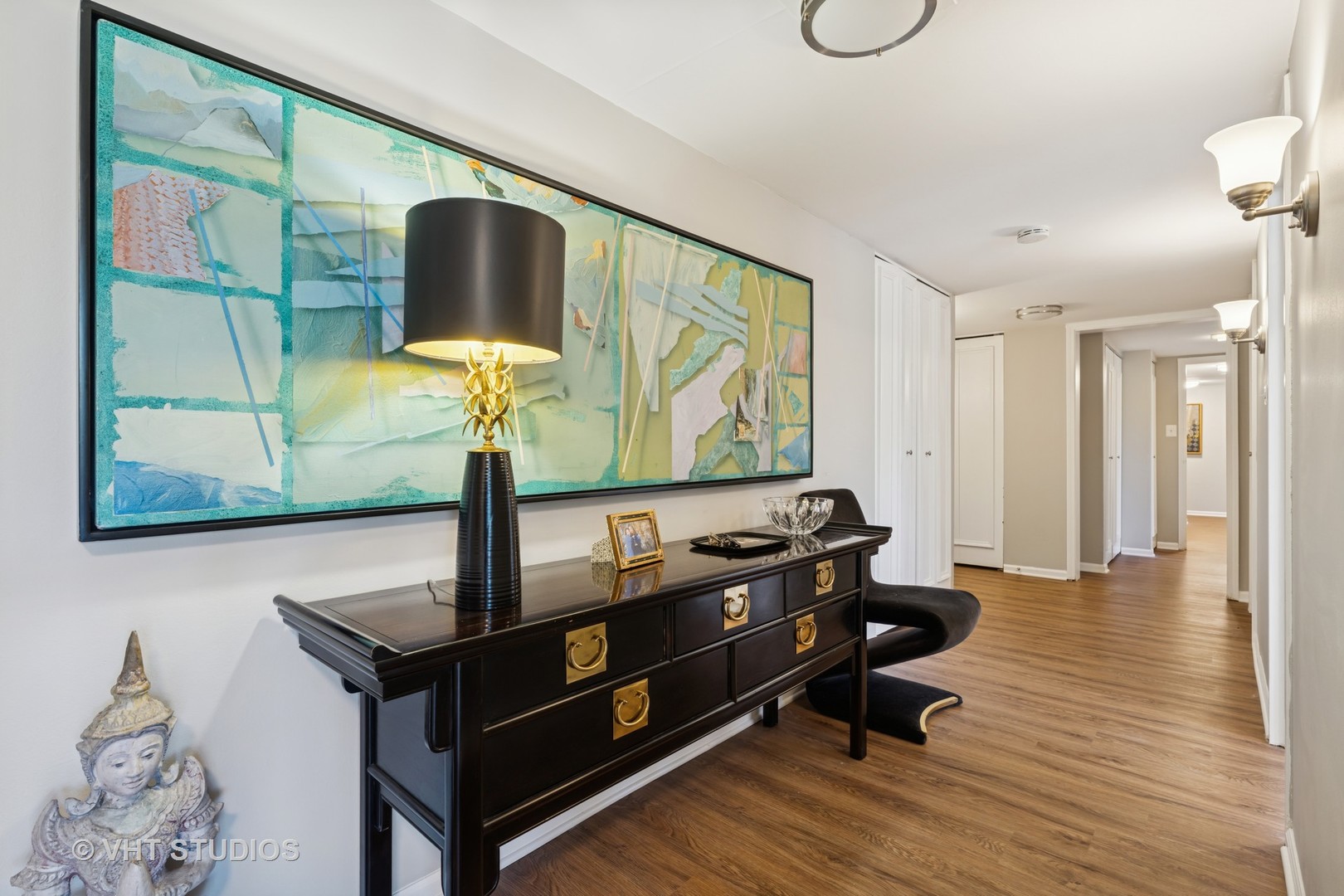 339 W Barry Avenue 3BC