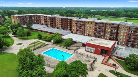 Tiny photo for 200 Park Avenue #527, Calumet City, IL 60409 (MLS # 12466572)