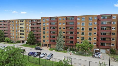 Photo of 200 Park Avenue #527, Calumet City, IL 60409 (MLS # 12466572)