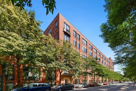 Photo of 1735 N Paulina Street #204, Chicago, IL 60622 (MLS # 12561541)