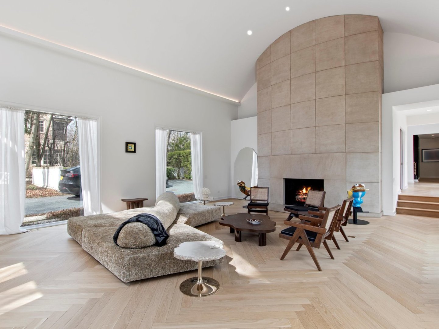 732 Bronson Lane