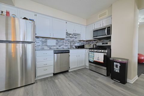 Tiny photo for 8809 W Golf Road #11D, Niles, IL 60714 (MLS # 12631073)
