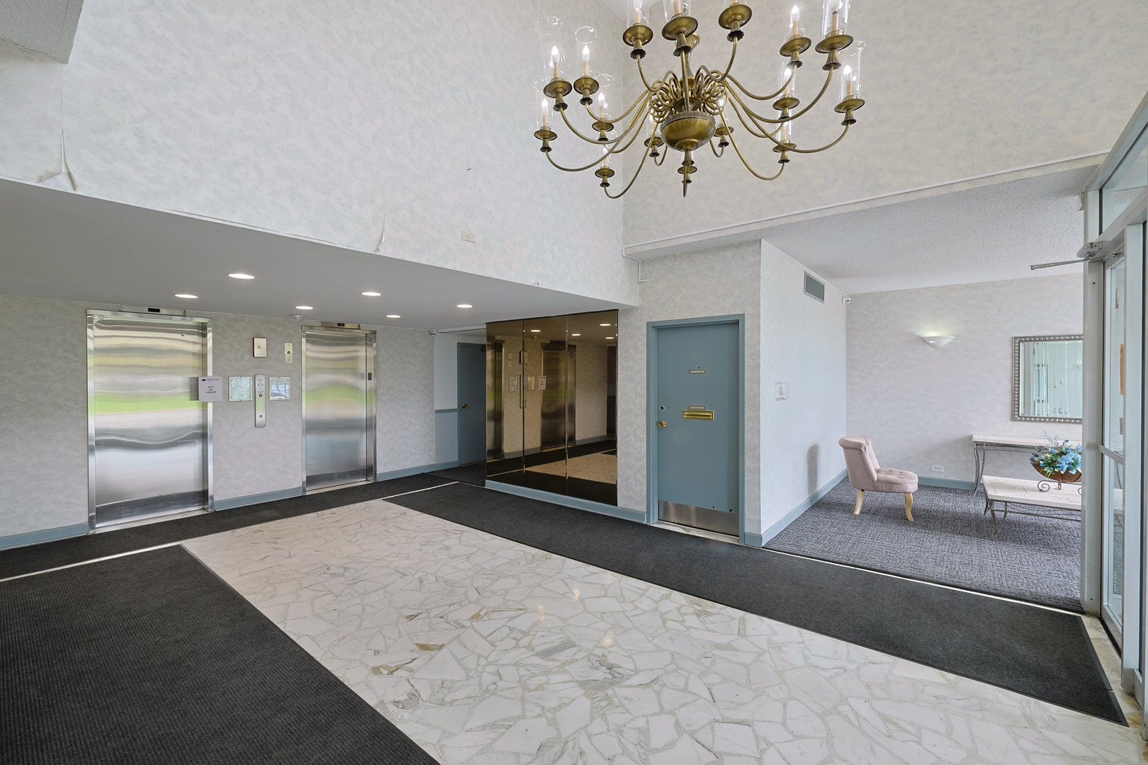 8809 W Golf Road 11D