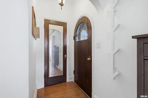 Tiny photo for 2911 21ST Avenue, Rock Island, IL 61201 (MLS # QC4269848)