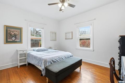 Tiny photo for 2911 21ST Avenue, Rock Island, IL 61201 (MLS # QC4269848)