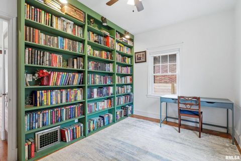 Tiny photo for 2911 21ST Avenue, Rock Island, IL 61201 (MLS # QC4269848)