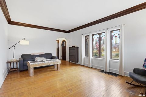 Tiny photo for 2911 21ST Avenue, Rock Island, IL 61201 (MLS # QC4269848)