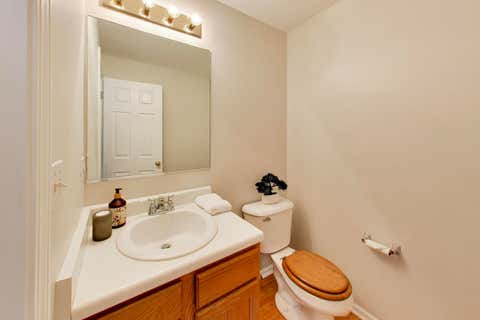 Tiny photo for 60 W 20th Street, Lombard, IL 60148 (MLS # 12728159)