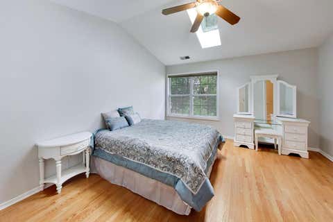 Tiny photo for 60 W 20th Street, Lombard, IL 60148 (MLS # 12728159)