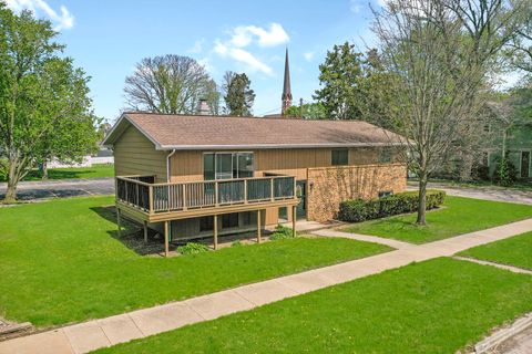 Photo of 312 E 5th Street, Minonk, IL 61760 (MLS # 12623836)