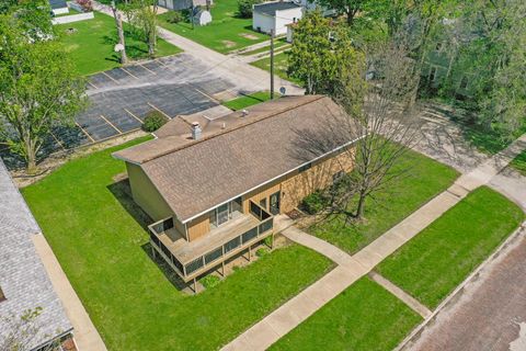 Tiny photo for 312 E 5th Street, Minonk, IL 61760 (MLS # 12623836)