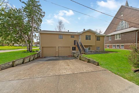 Tiny photo for 312 E 5th Street, Minonk, IL 61760 (MLS # 12623836)