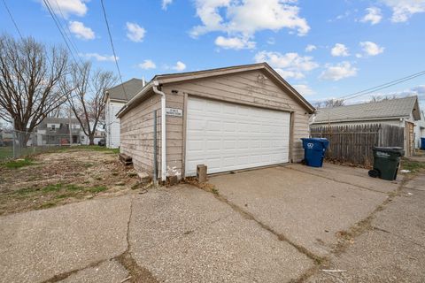 Tiny photo for 209 S Thornwood Avenue, Davenport, IA 52802 (MLS # 12604841)