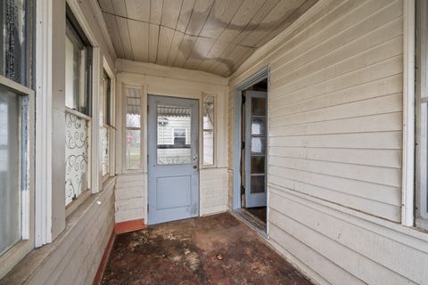 Tiny photo for 209 S Thornwood Avenue, Davenport, IA 52802 (MLS # 12604841)