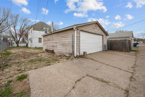 Tiny photo for 209 S Thornwood Avenue, Davenport, IA 52802 (MLS # 12604841)