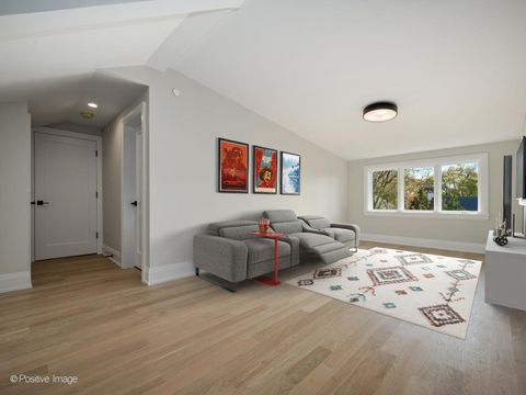 Tiny photo for 1917 Washington Avenue, Wilmette, IL 60091 (MLS # 12505826)