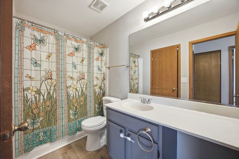 Tiny photo for 729 Fieldcrest Drive #C, South Elgin, IL 60177 (MLS # 12652191)