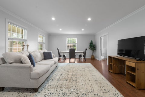 Tiny photo for 504 LOIS Court, Mount Prospect, IL 60056 (MLS # 12686673)