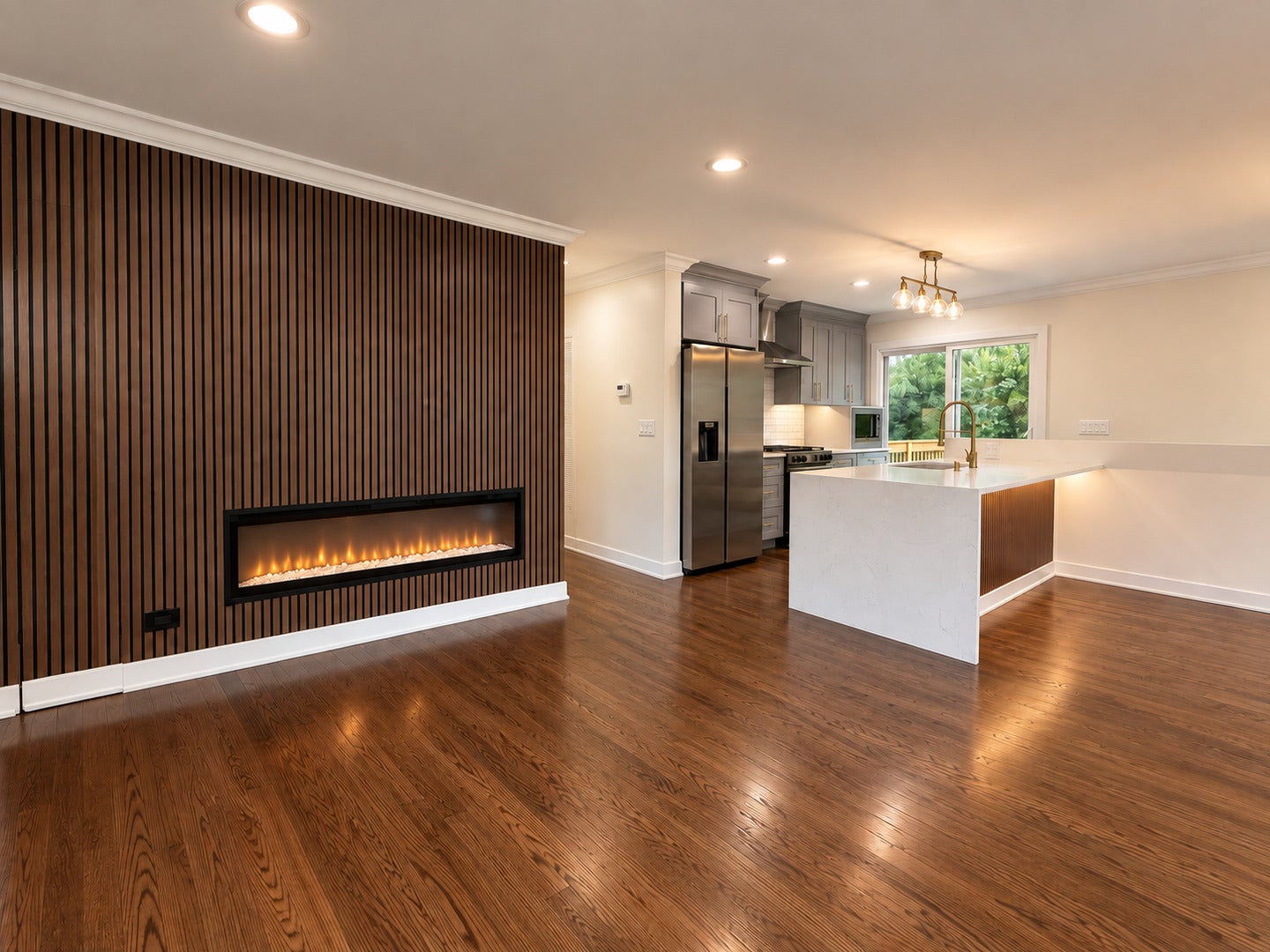 1214 N Crabtree Lane