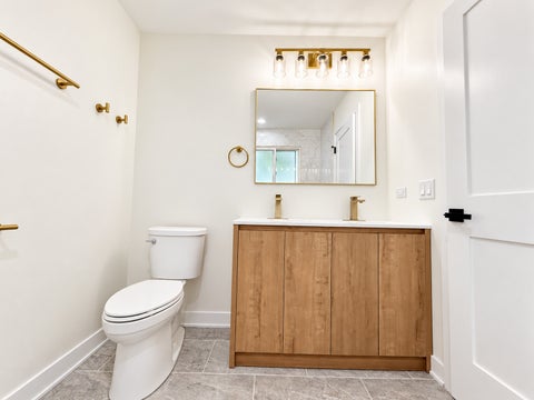 Tiny photo for 1214 N Crabtree Lane, Mount Prospect, IL 60056 (MLS # 12738382)
